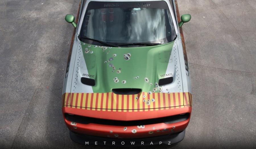 Детали экстерьера Dodge Challenger SRT Hellcat Bomber by MetroWrapz 2017 года  (фото 3 из 8)